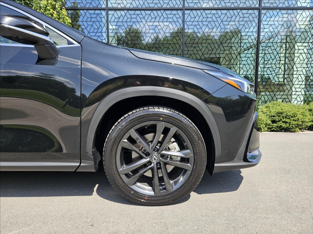 Lexus NX 450h plus