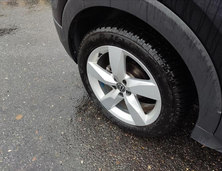 Volkswagen T-Cross 19