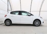 Peugeot 208 5