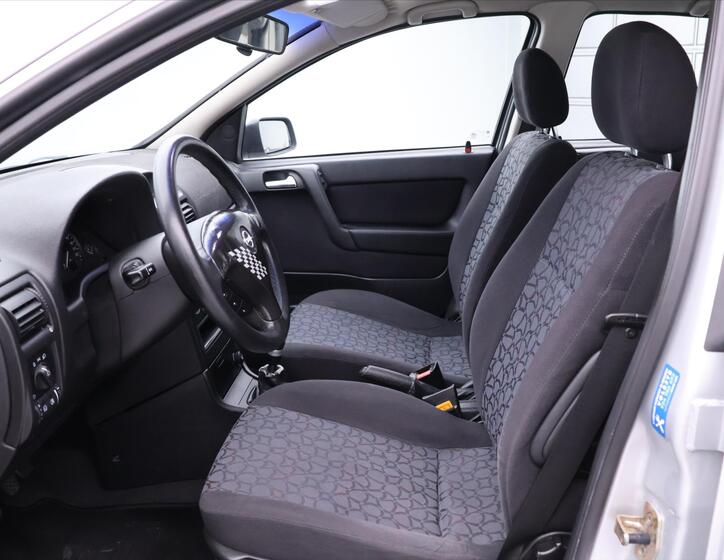 Opel Astra 9