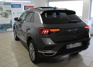 Volkswagen T-Roc 4
