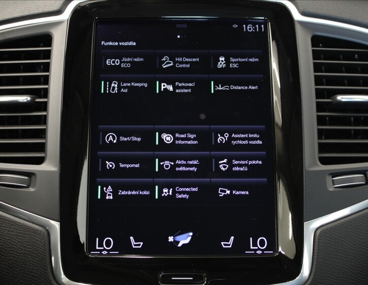 Volvo XC90 11