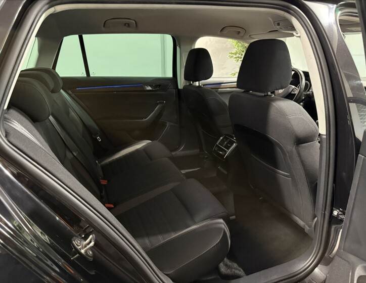 Škoda Superb 23