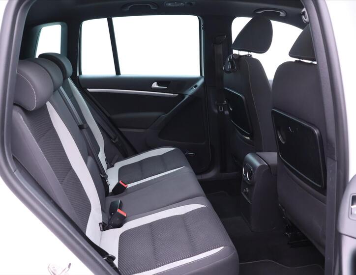 Volkswagen Tiguan 14