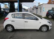 Hyundai i20 8