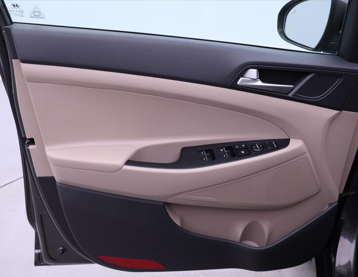 Hyundai Tucson 11