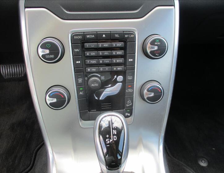 Volvo XC70 19