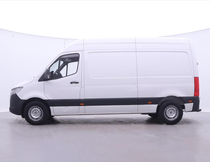 Mercedes-Benz Sprinter 2
