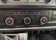 Volkswagen Caravelle 11