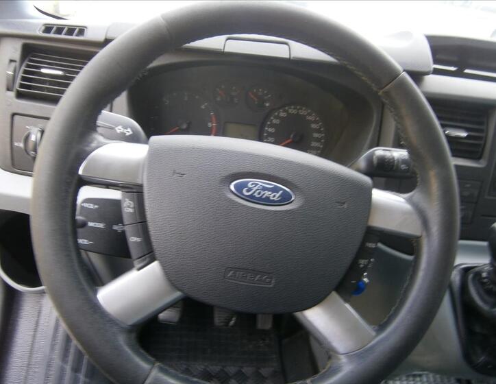 Ford Transit 13