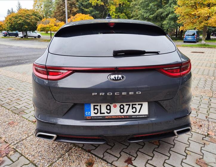 KIA ProCeed 12