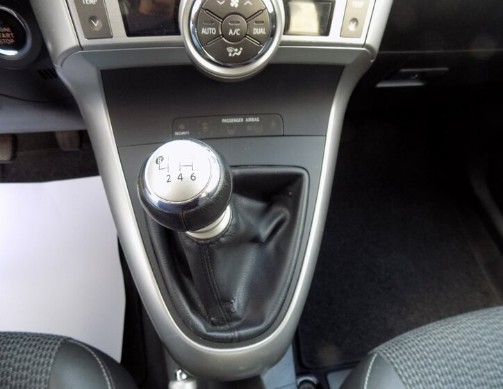 Toyota Verso 30