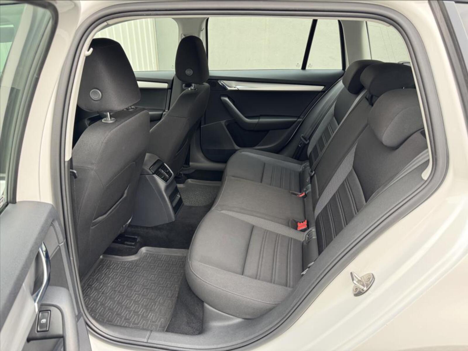 Škoda Octavia 19