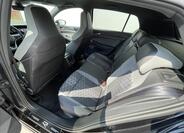 Volkswagen Golf 16