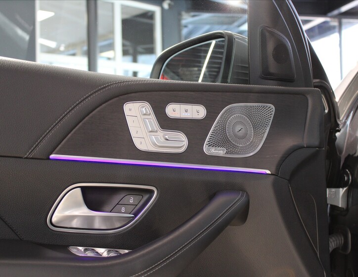 Mercedes-Benz GLE 10