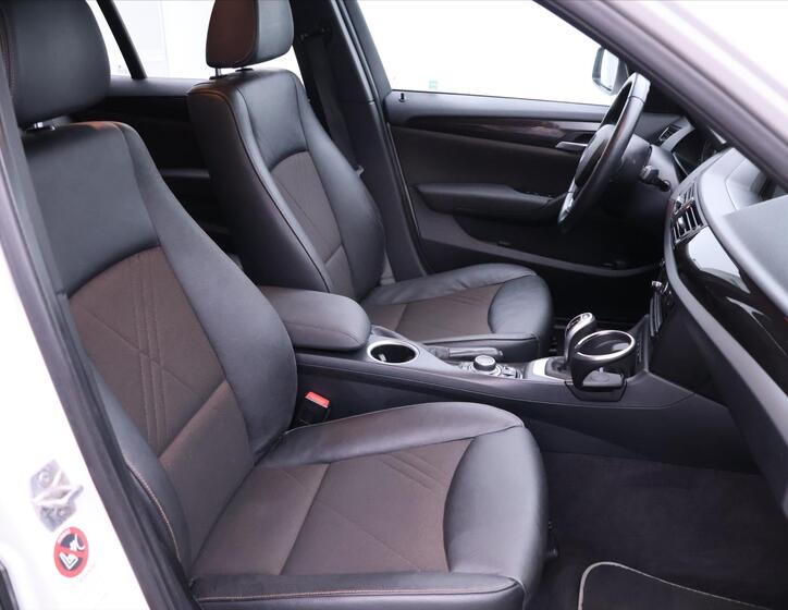BMW X1 13