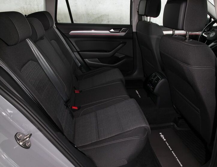 Volkswagen Passat 11