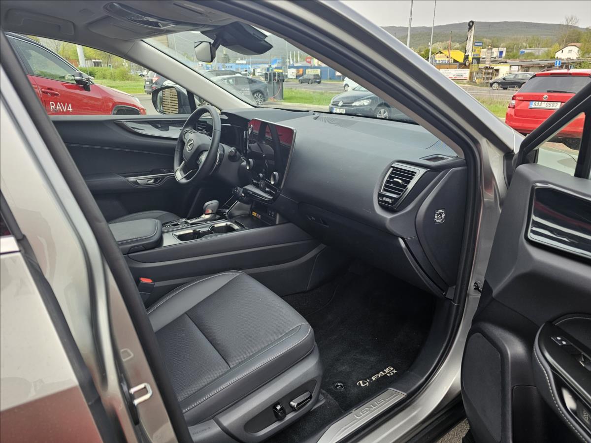 Lexus NX 450h plus