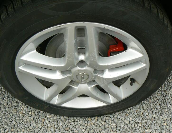 Opel Zafira 20