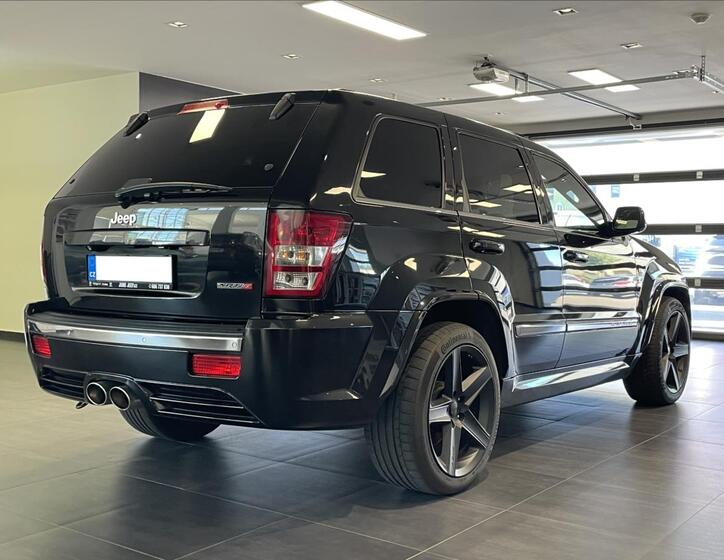 Jeep Grand Cherokee 4