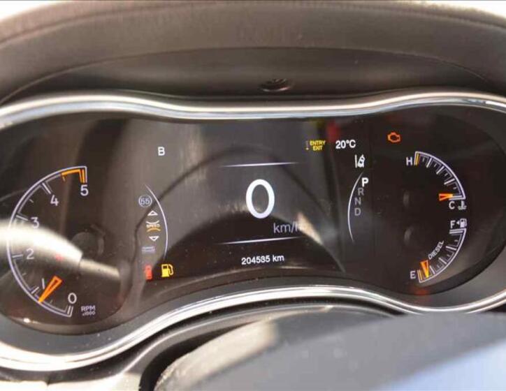 Jeep Grand Cherokee 16