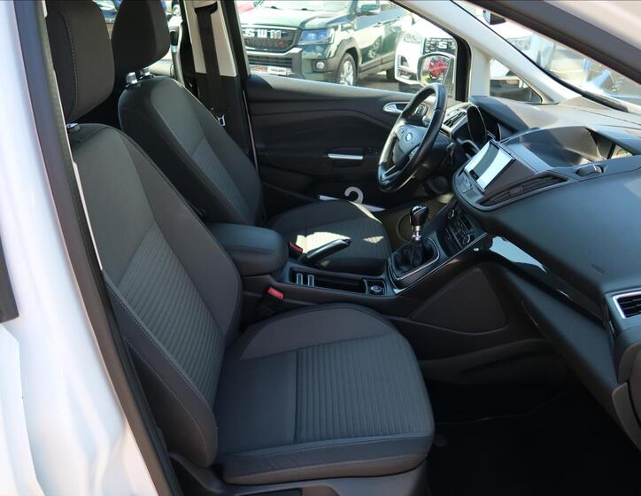 Ford Grand C-MAX 13
