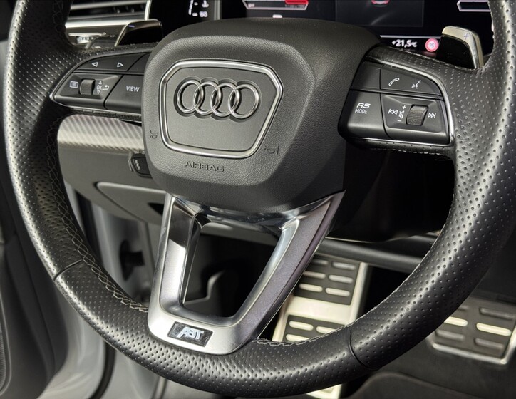 Audi RS Q8 50