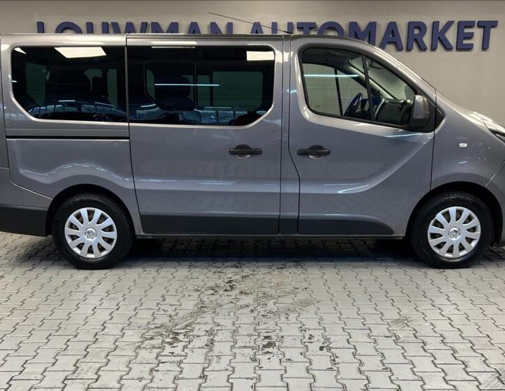 Renault Trafic 17