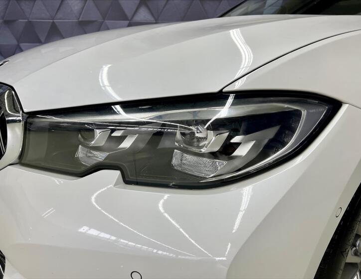 BMW Řada 3 8