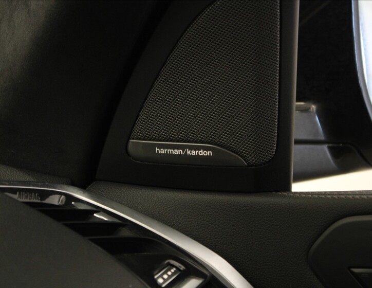 BMW X7 27