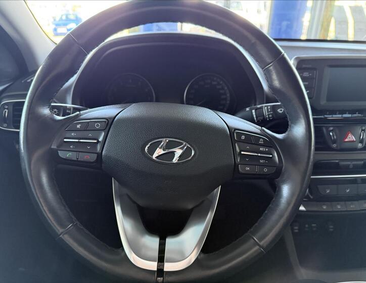 Hyundai i30 13
