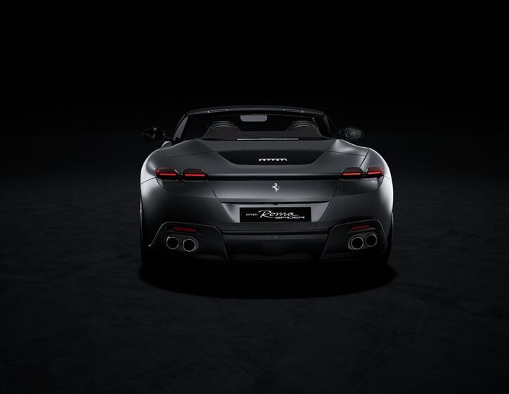 Ferrari Roma 4