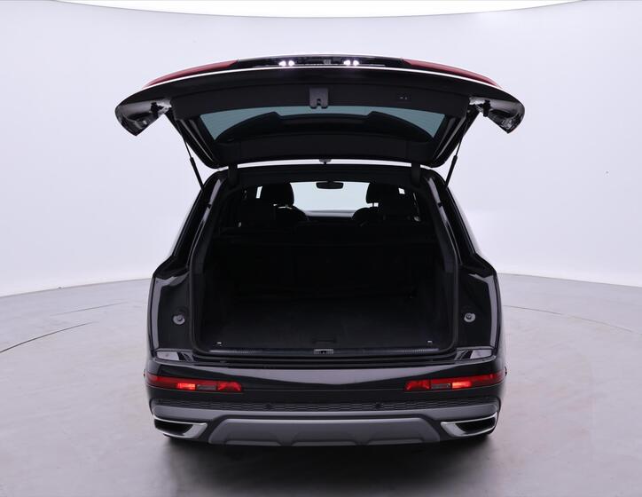 Audi Q7 9