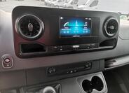 Mercedes-Benz Sprinter 9