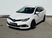 Toyota Auris 1