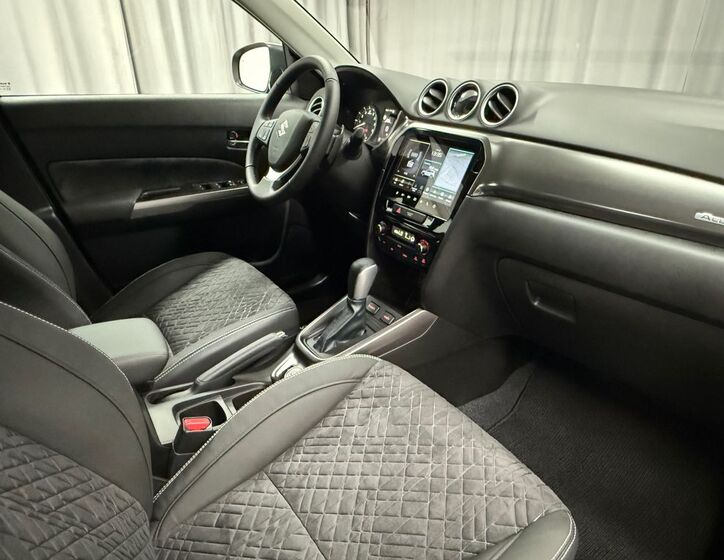 Suzuki Vitara 10