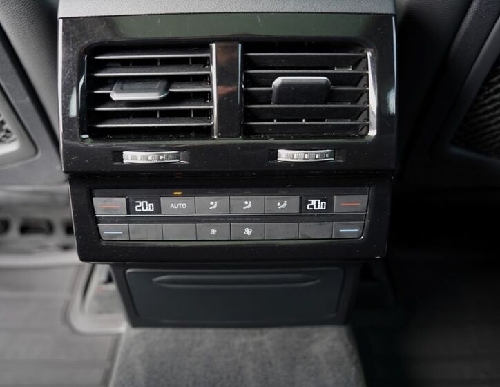Volkswagen Touareg 36