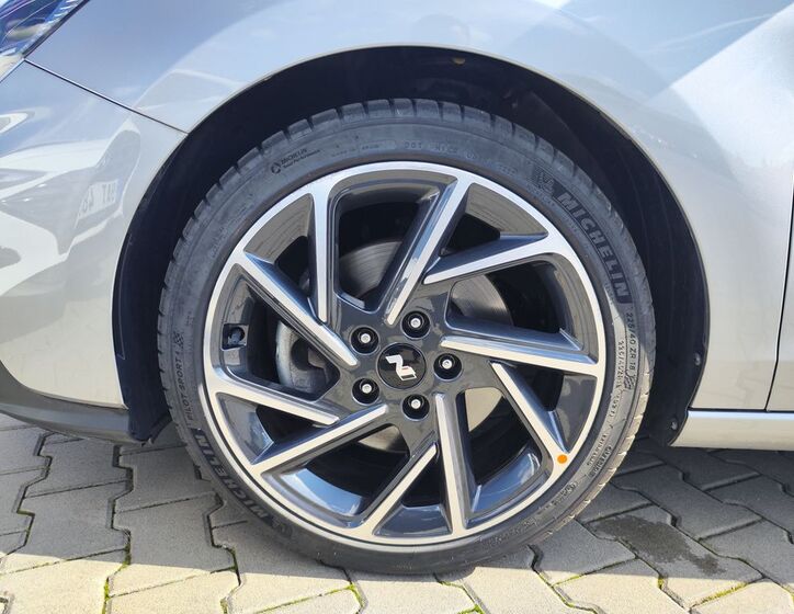 Hyundai i30 33