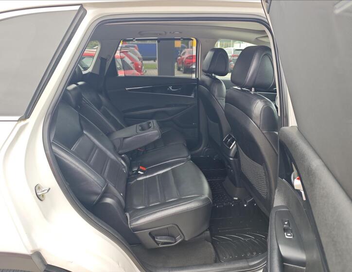 KIA Sorento 14
