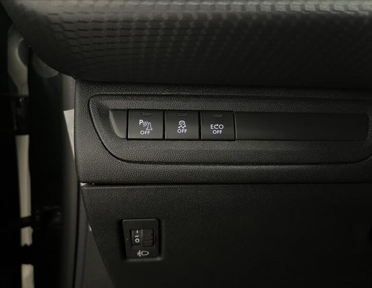 Peugeot 2008 15