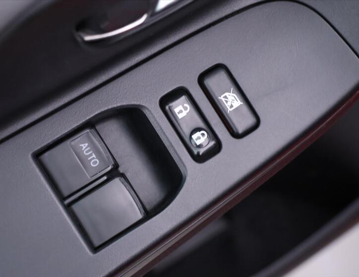 Toyota Yaris 14