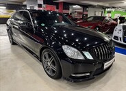 Mercedes-Benz Třídy E 8