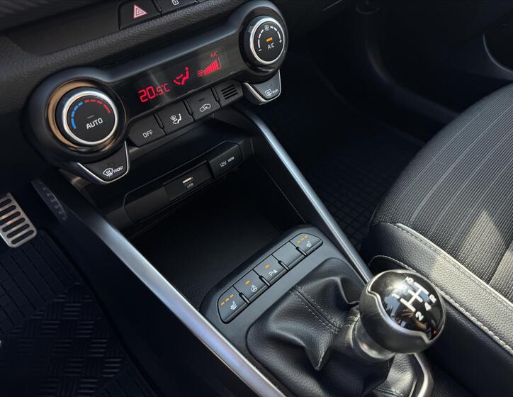 KIA Rio 23