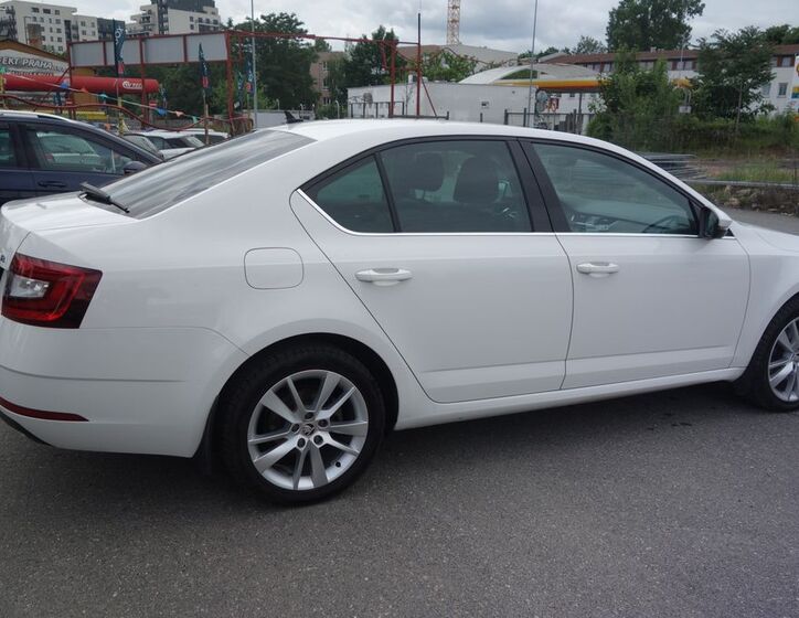 Škoda Octavia 9