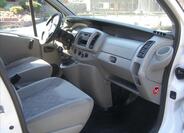 Renault Trafic 13