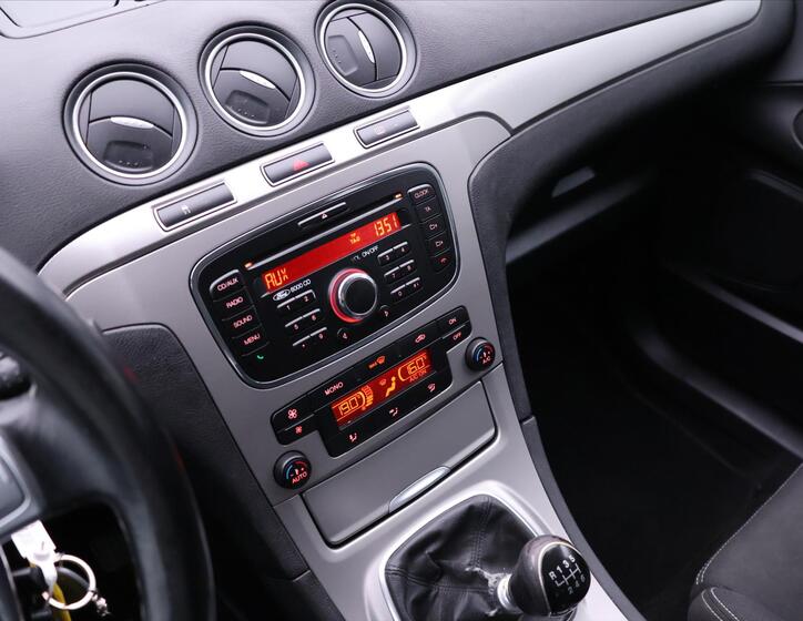 Ford S-MAX 19