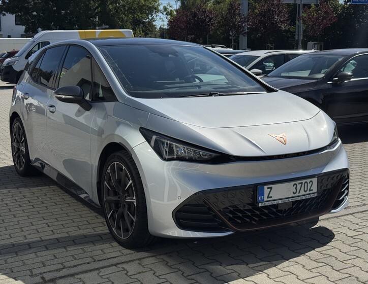 Cupra Born 21