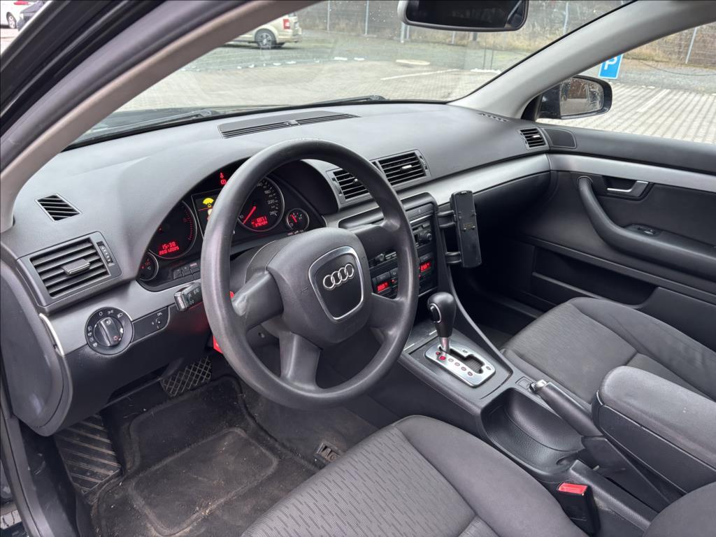 Audi A4 10