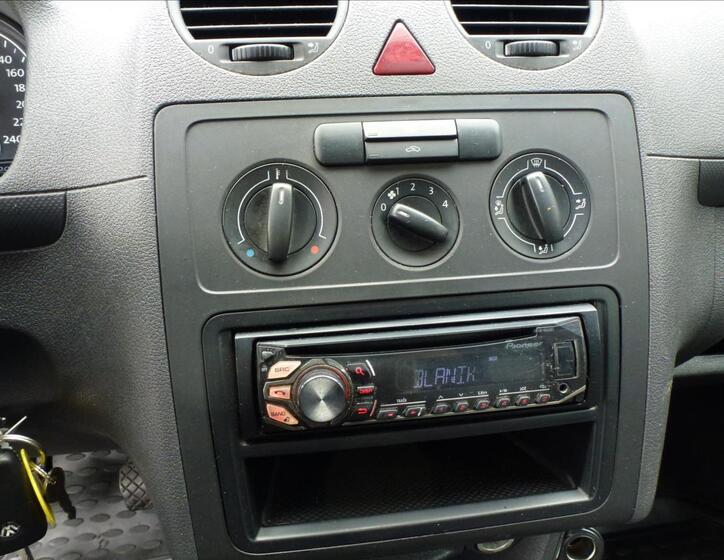Volkswagen Caddy 29
