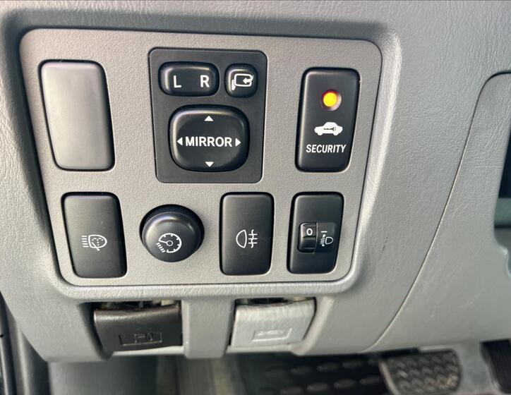 Toyota Hilux 15